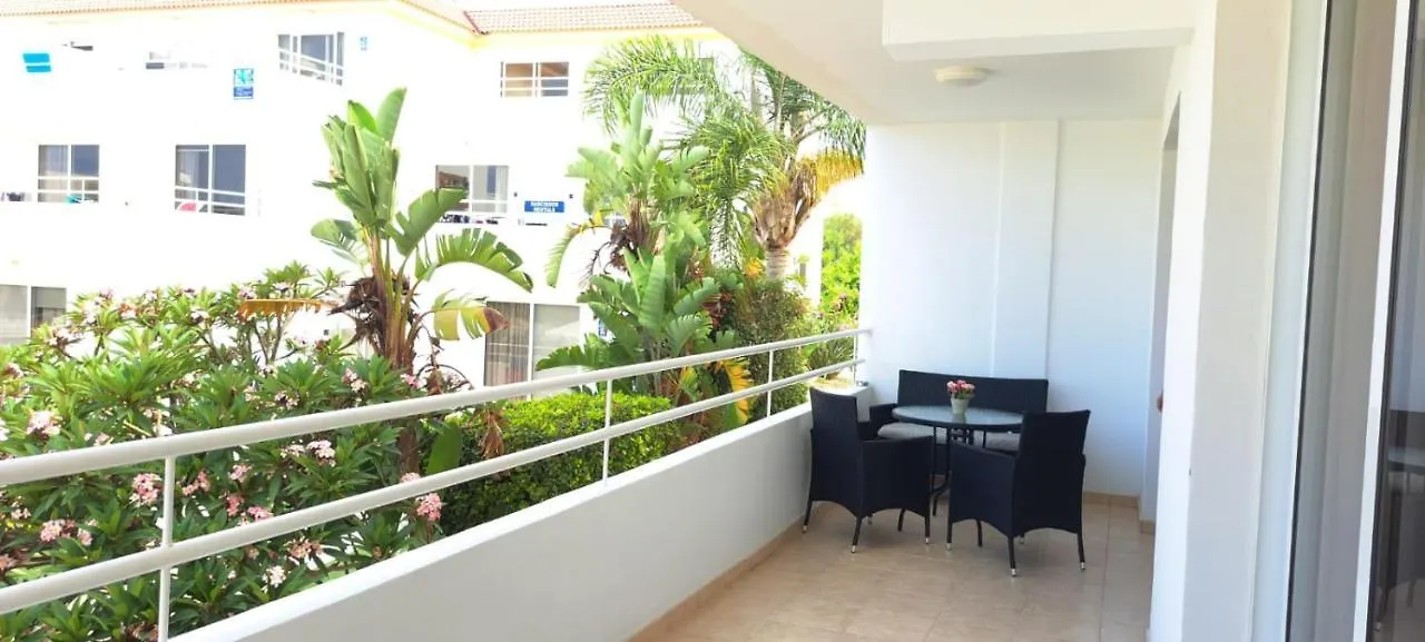 Nissi 3 Pool View Apartment Ajia Napa Cypr